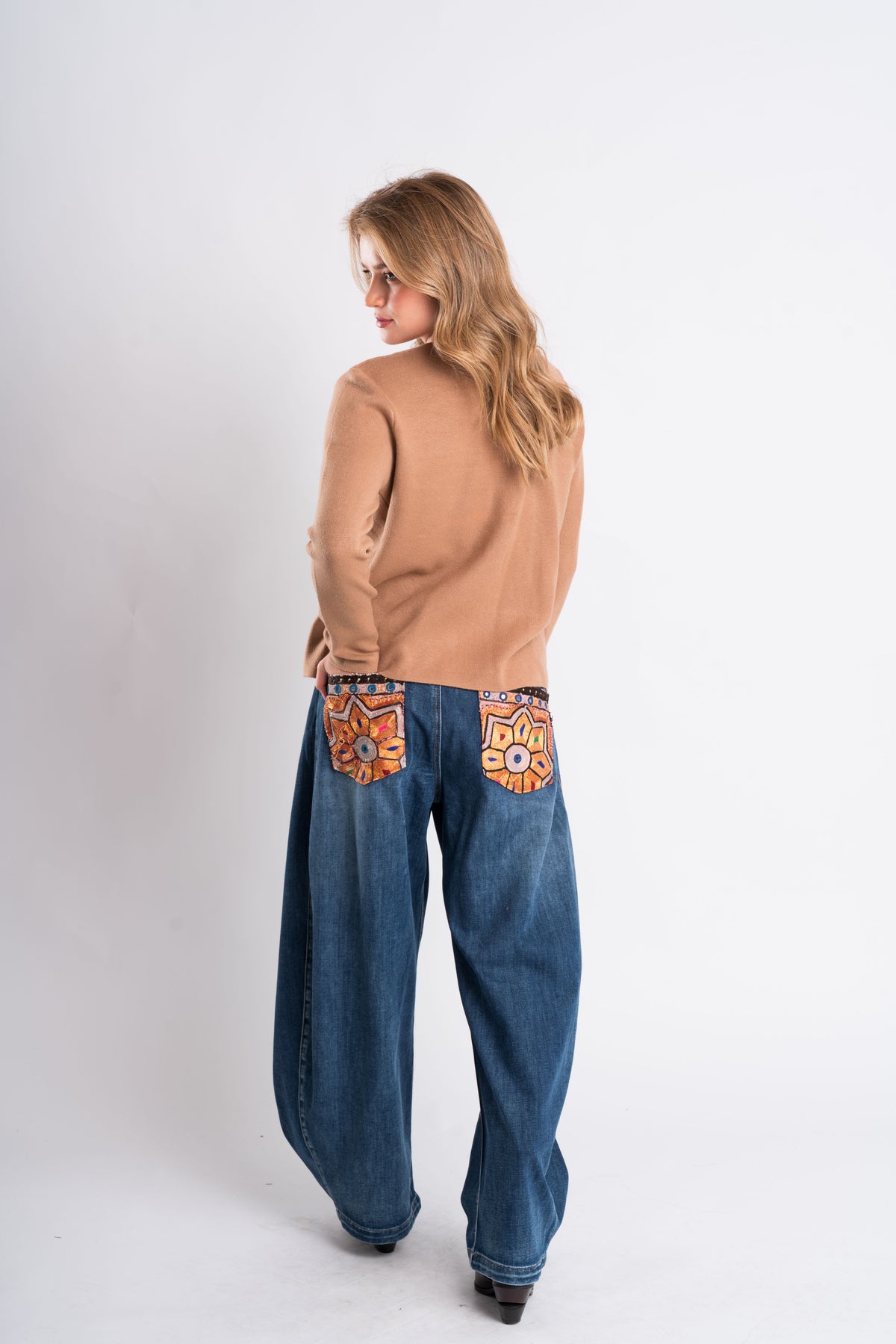 Round-Neck Embellished Kni