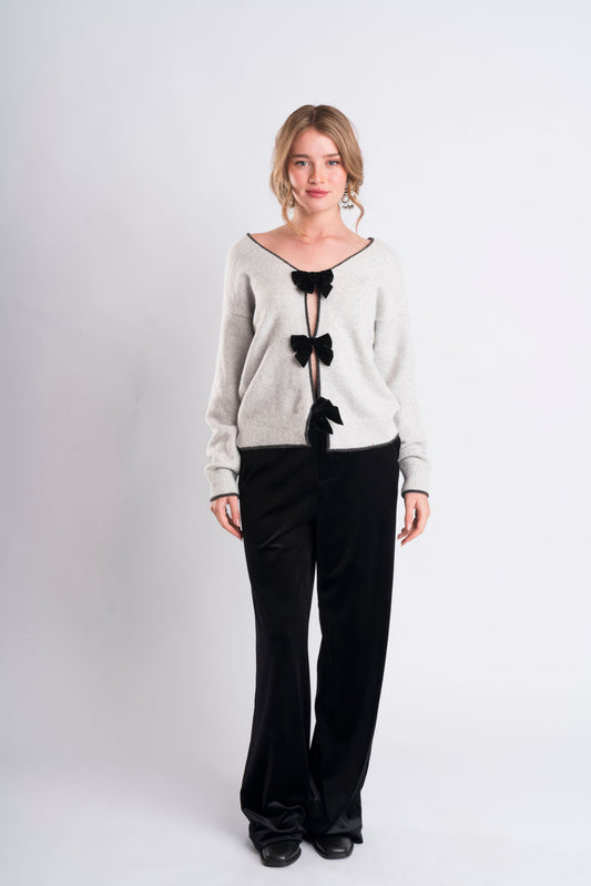 Light gray Knit Top with Velvet Bows